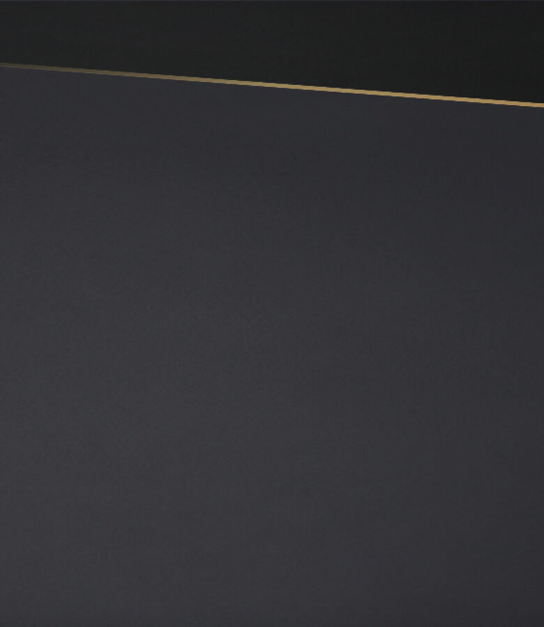 taylor-be-mainstory-floatingmodule-background-01.jpg